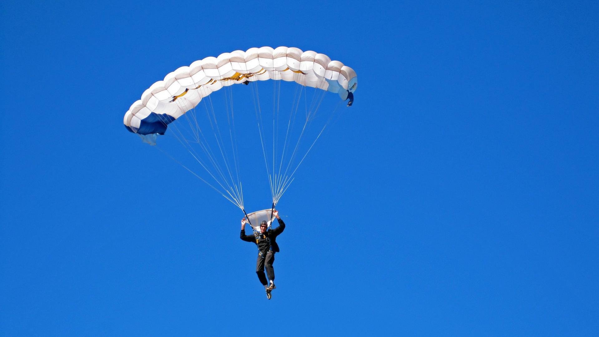 青少年体育活动中的家庭支持系统作用研究，家庭体育的开展